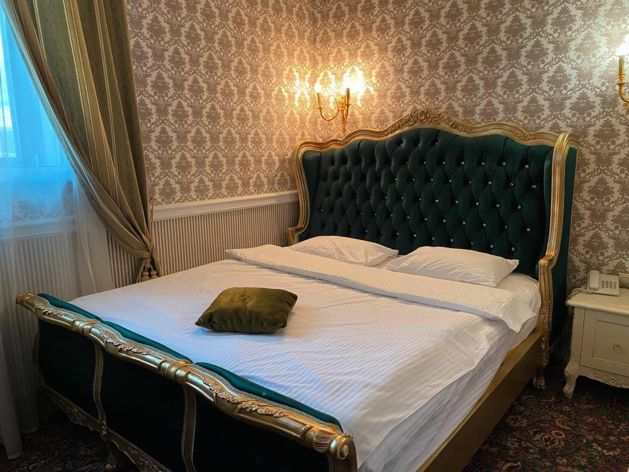 De Paris Hotel Kyjev Pokoj fotografie